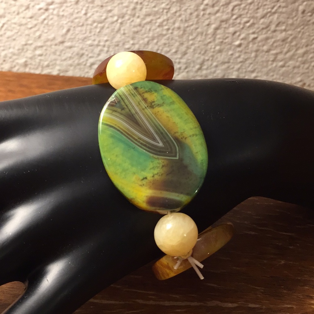 Semiprecious stone stretch bracelet
